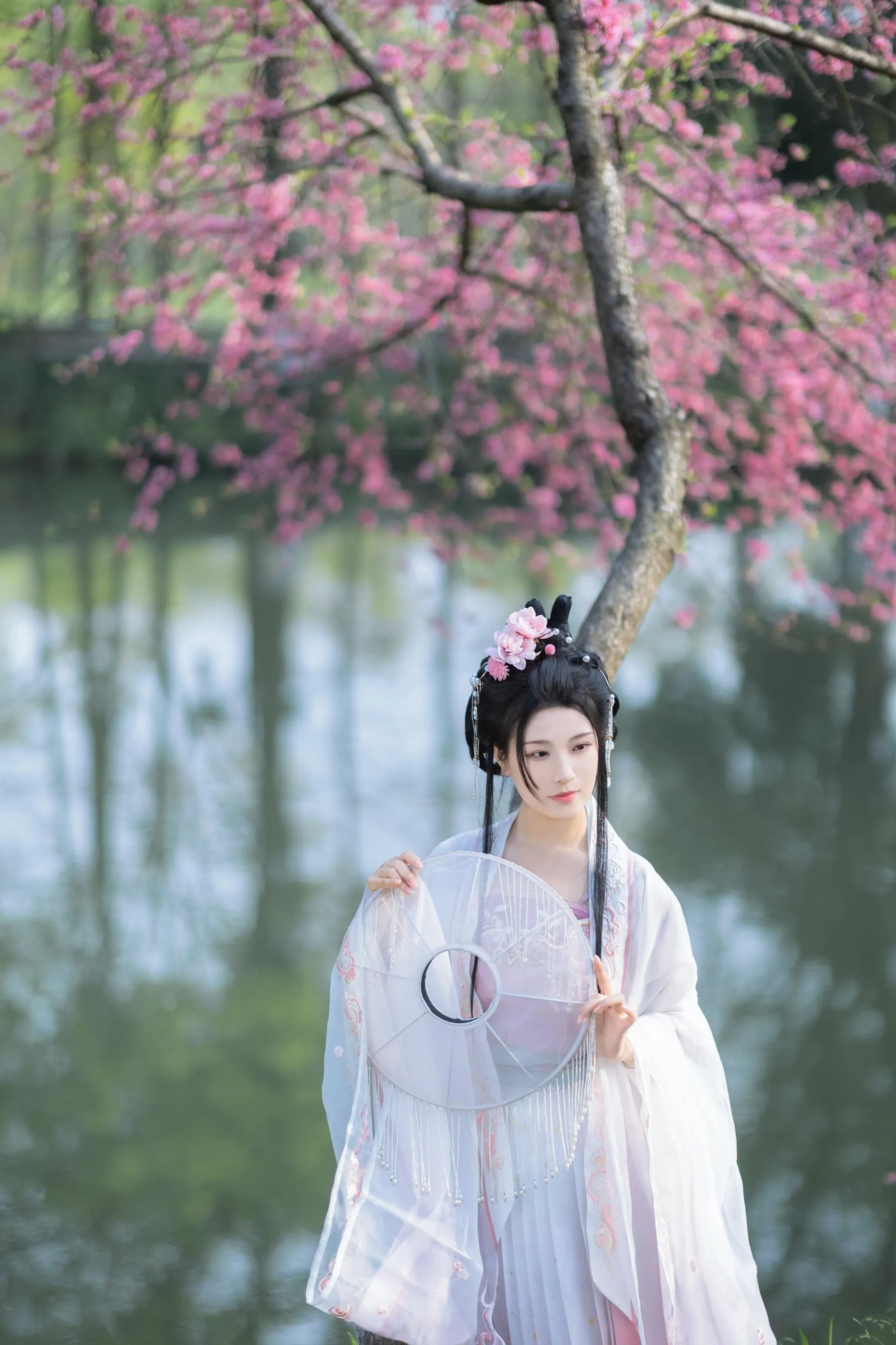 [艺图语] 2022.06.04 花间 阿銧 [34P]插图6
